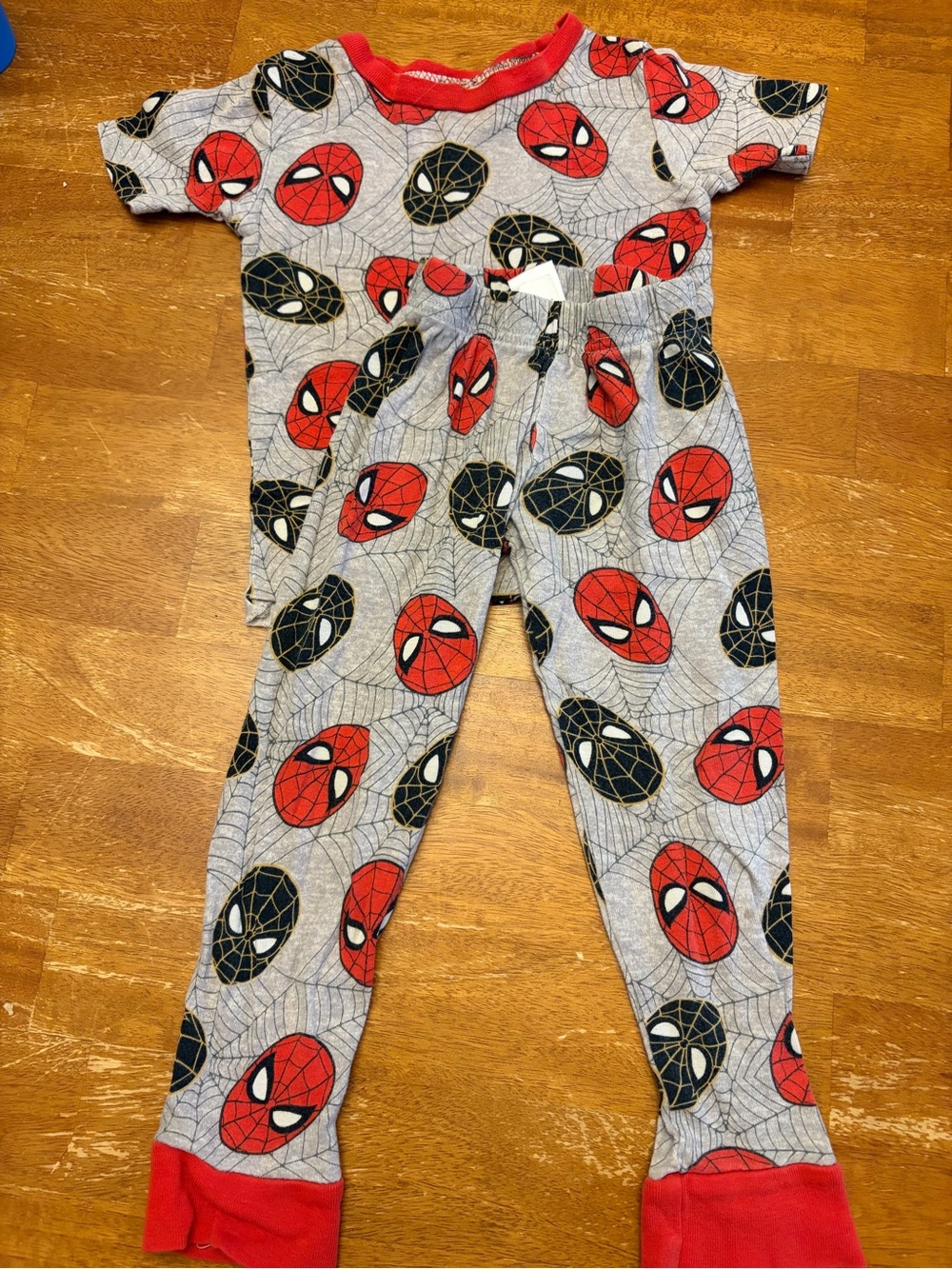 Two pair Kids Spider-Man Pajama Sets - Red, Navy, Black - Picture 10 of 10